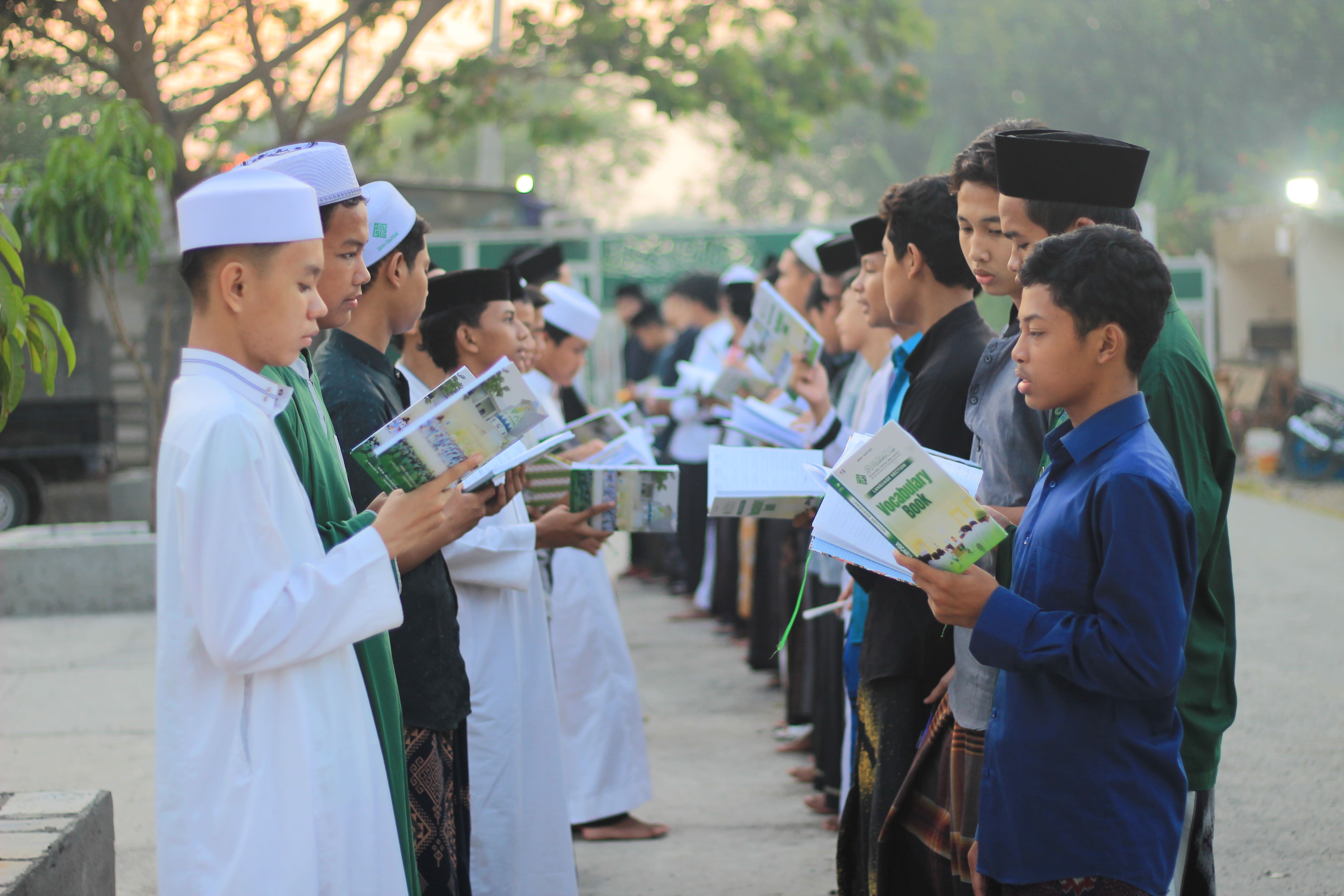 Moksa dan Puisi Lainnya Karya Santri Ibnu Hafidz